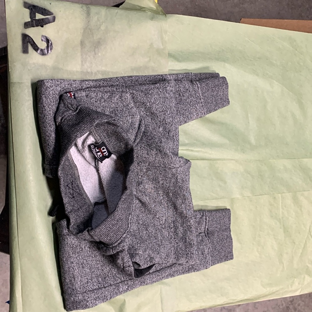 One Point insulated sweatpants size XL